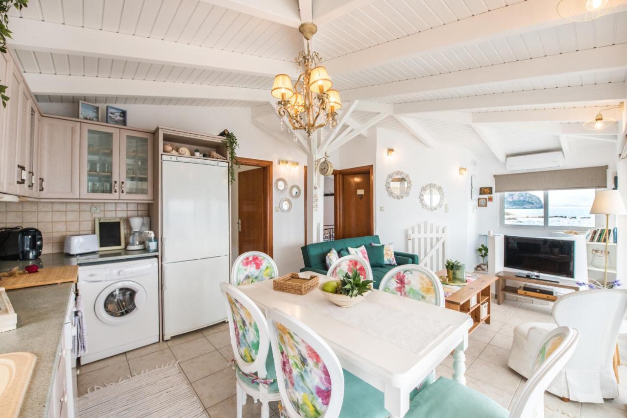 Apartment Dream House Efi