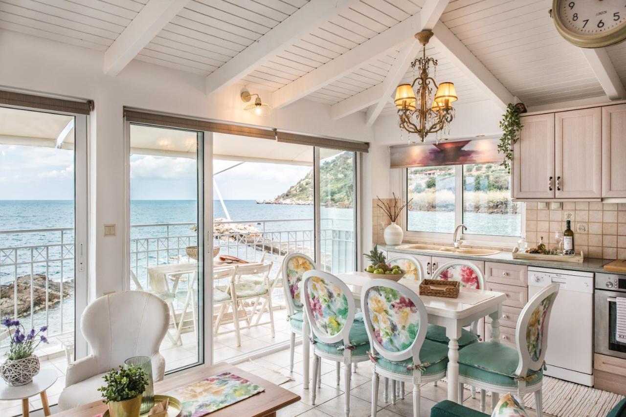 Apartment Dream House Efi